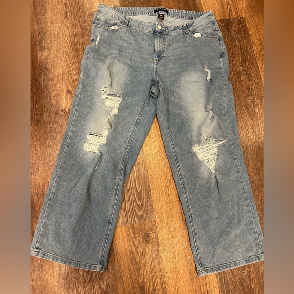 Baccini 18 18w Womens Plus Holy Distressed Jeans 2 for the Price of 1 ! - Picture 5 of 6